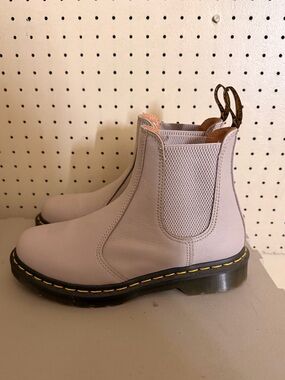 Doc Martens Chelsea Boots